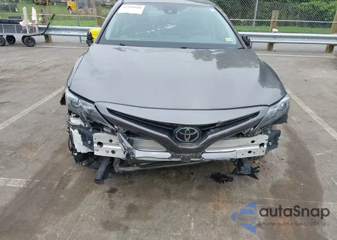 2021 Toyota Camry Se/Se Nightshade Edition z USA, uszkodzony, nr VIN 4T1G11AK0MU483176